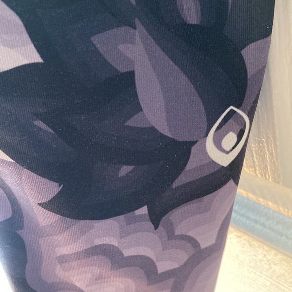 Inner fire leggings size 6 - Picture 2 of 3